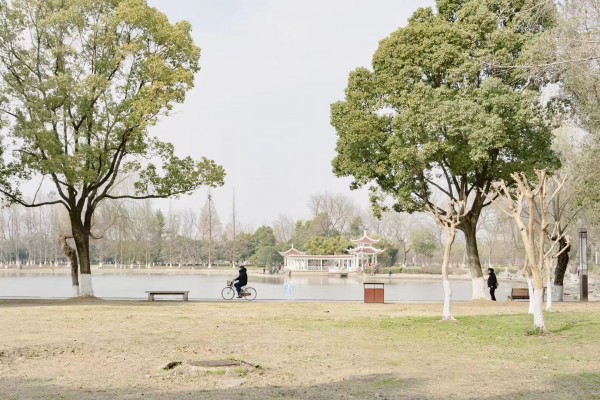 春天的市民广场