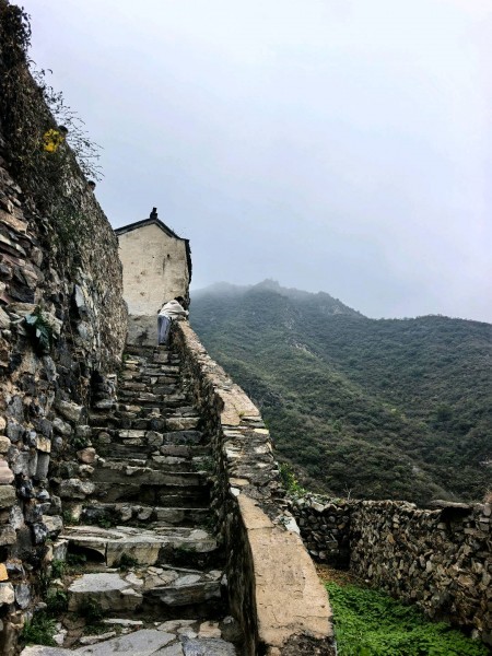 烟雨蒙蒙之爨底下