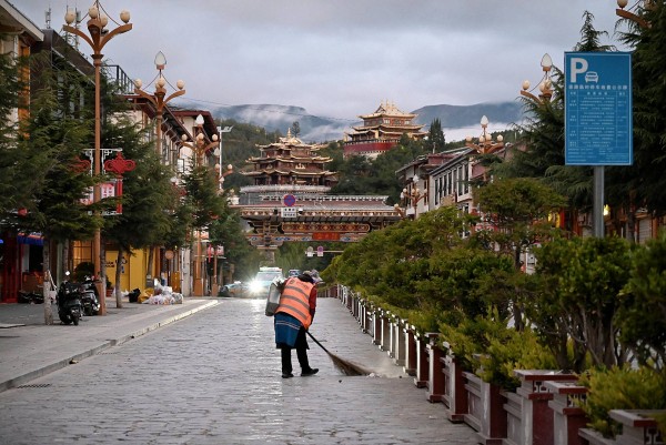 古城的街道美容师