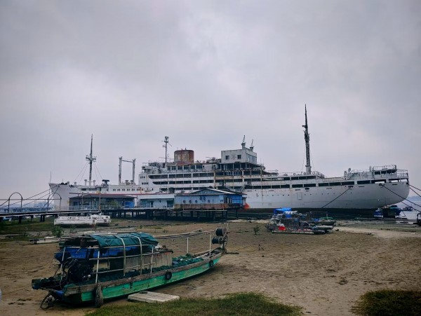 湛江“布鲁威斯号”