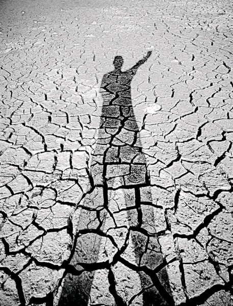 作品《人与自然》摄影：陆辉。