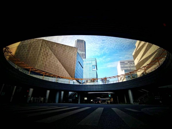 作品《天眼》摄影：陆辉。