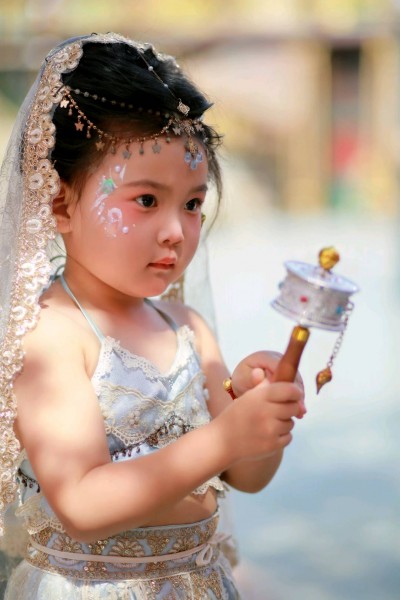 万岁山武侠城里的小公主