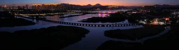 夕阳余晖映古桥