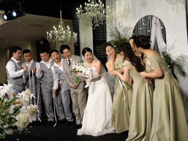 丝带开启的幸福